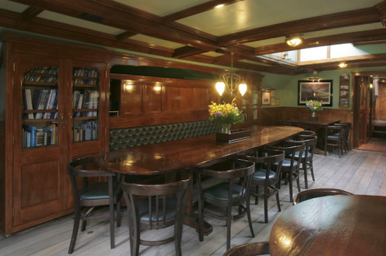 Équipage, hébergement et repas : la convivialité au RDV !