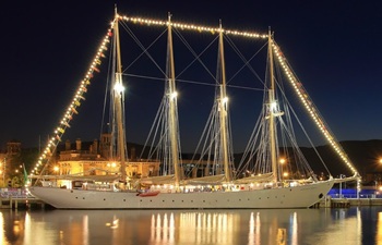 Soirée d'anniversaire + diner sur Le Santa Maria Manuela à Sète