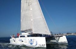 Ecole de croisière catamaran ultra-performant au départ de Dahouët (22)